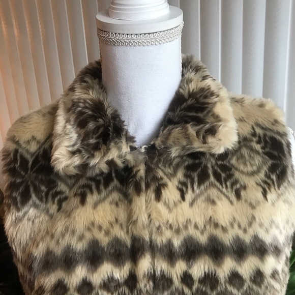 Roz&Ali faux fur vest - Picture 5 of 8